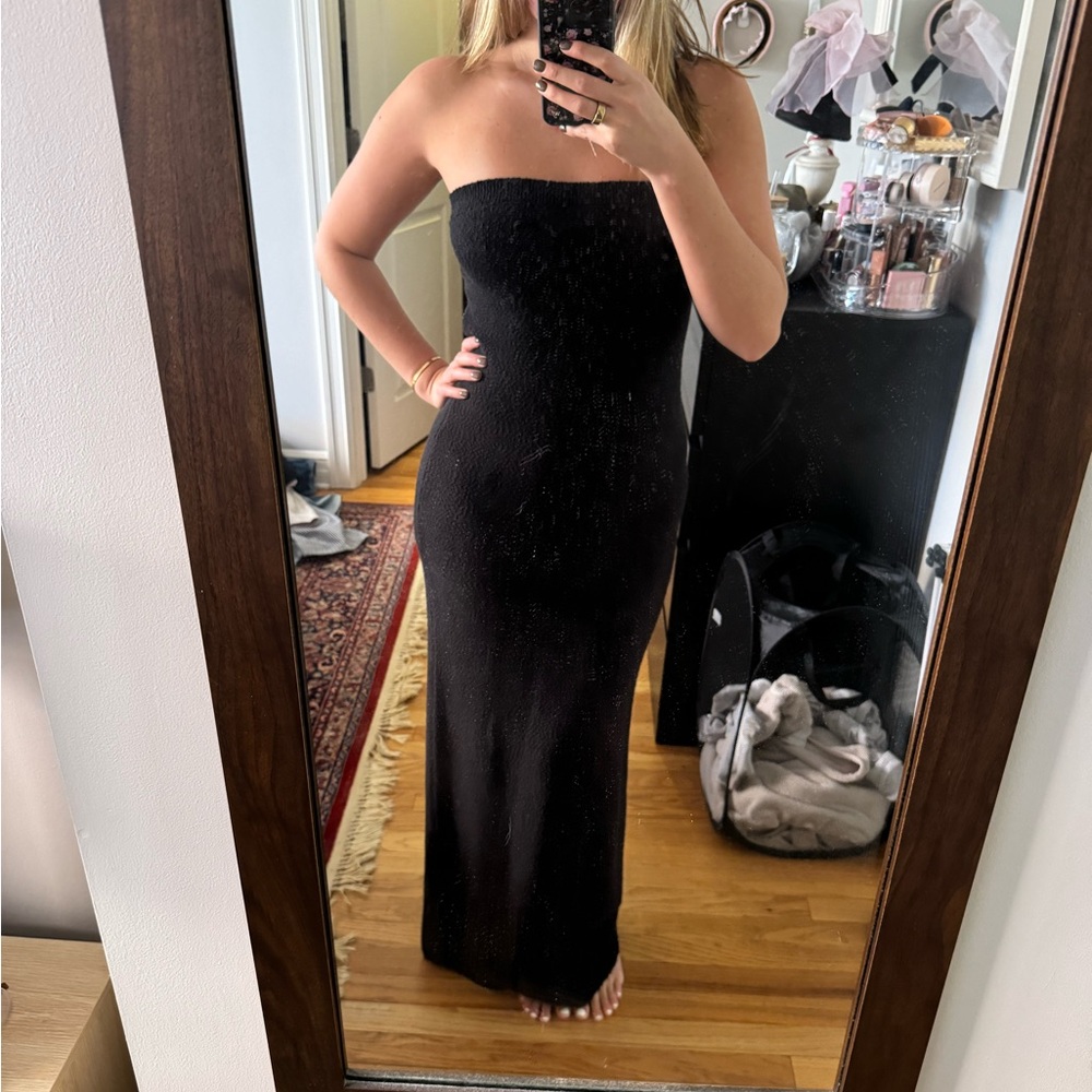 Free people black knit sweater dress size L (fits like a medium)